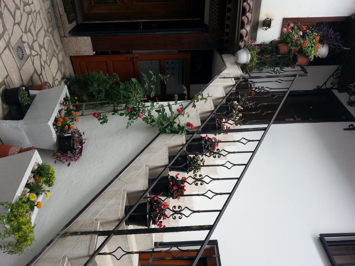 Prenociste Zan Hotel Sarajevo Exterior photo